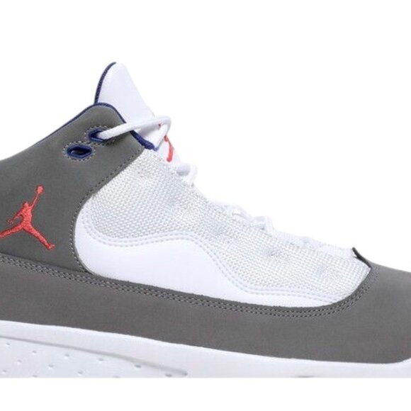 Air Jordan Max Aura 2 Mens Basketball Shoes Grey/Red/White CK6636 004 (NEW) - Picture 3 of 8